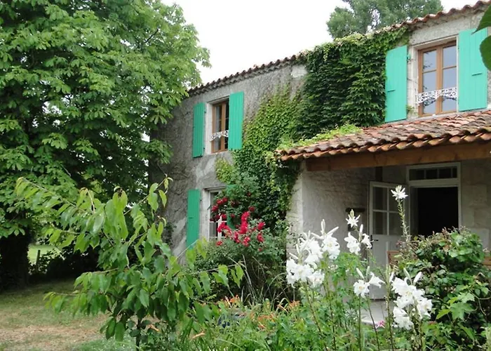 La Garauderie Tatil Evi *